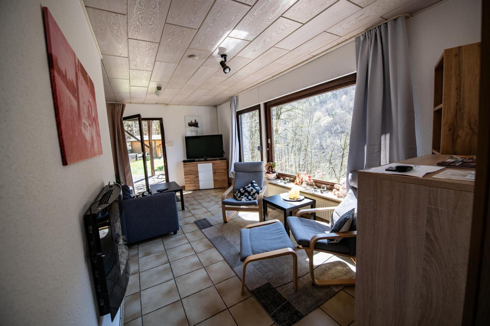 Schoene Ferienwohnung In Ruhiger Lage Altena Exterior photo